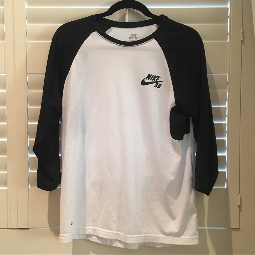 Nike Skateboarding Tee